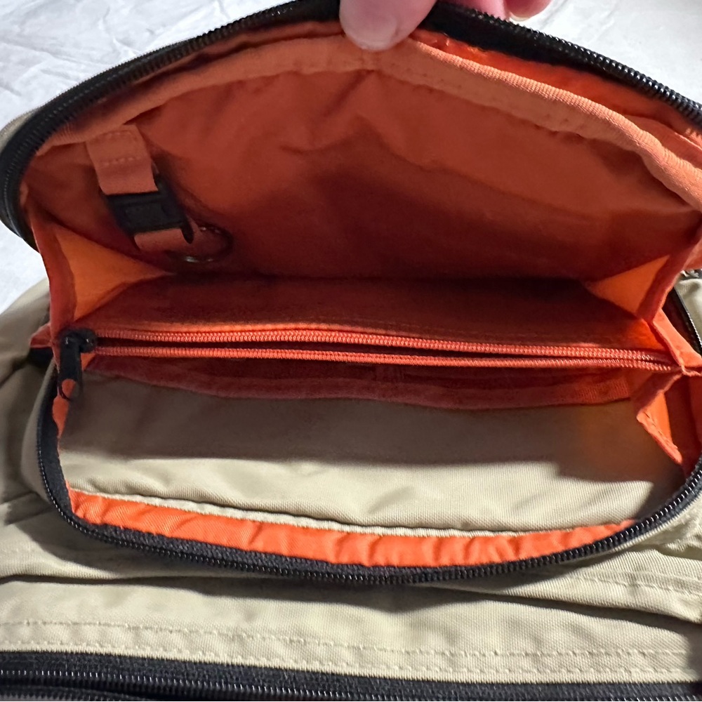 Derek Alexander Crossbody Bag - Picture 6 of 11